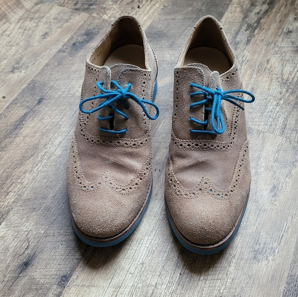 Cole Haan Alisa Wingtip Oxford// 9.5// Maple Sugar and Blue Brogue - Picture 2 of 2